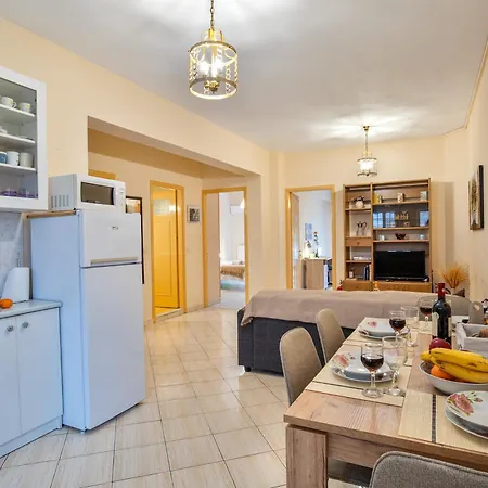 Tritsa House, 3-bedroom Next To Corfu Town And Airport